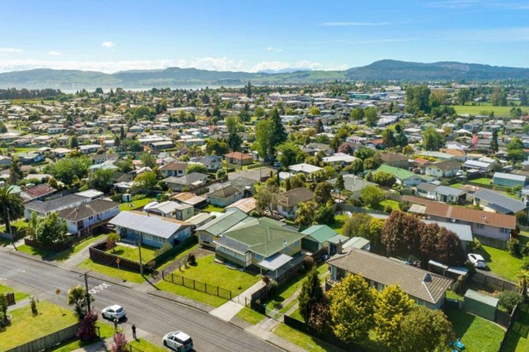 Photo of property in 52 Mallard Drive, Selwyn Heights, Rotorua, 3015