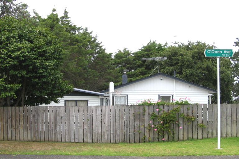 Photo of property in 30 O'donn Avenue, Beach Haven, Auckland, 0626