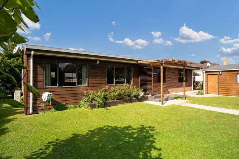 Photo of property in 17 Vogel Street, Cambridge, 3434