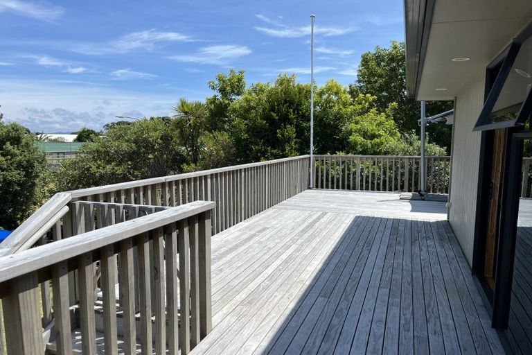 Photo of property in 112 Winslow Place, Matarangi, Whitianga, 3592