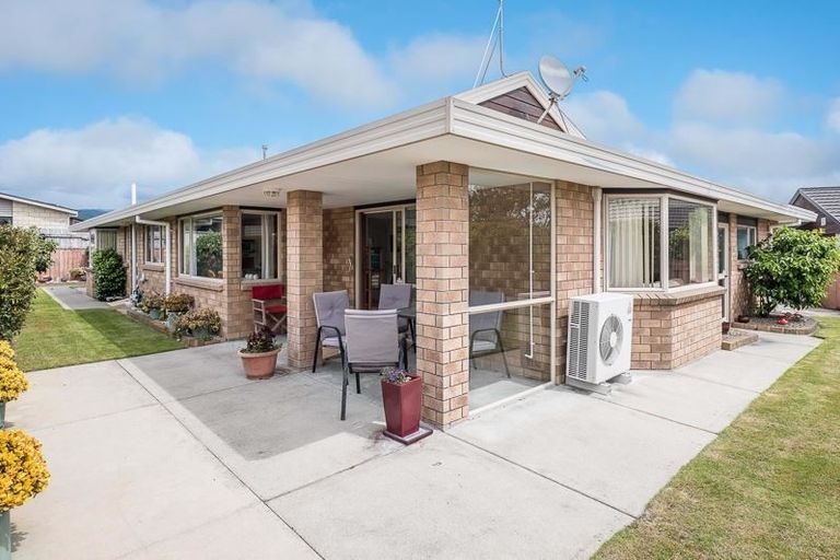 Photo of property in 96 Cedar Drive, Paraparaumu Beach, Paraparaumu, 5032