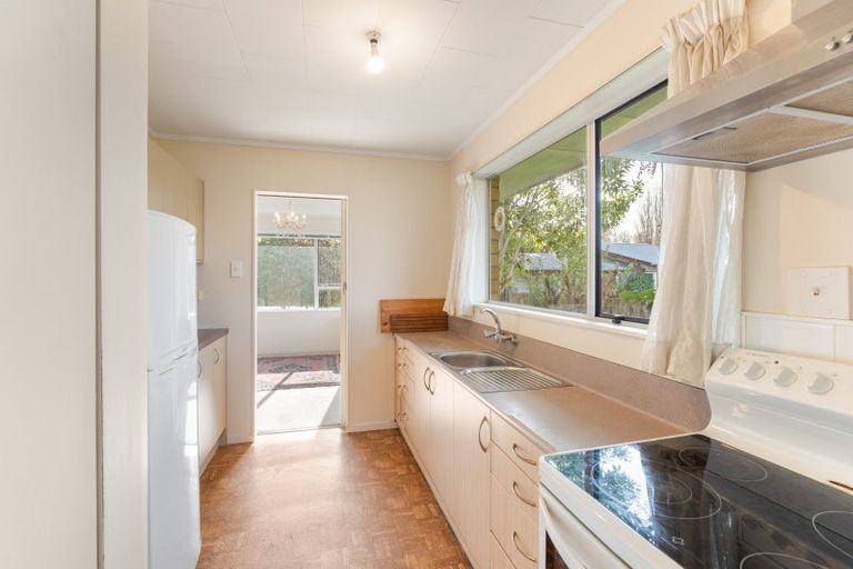Photo of property in 33 Raukawa Street, Otaki, 5512