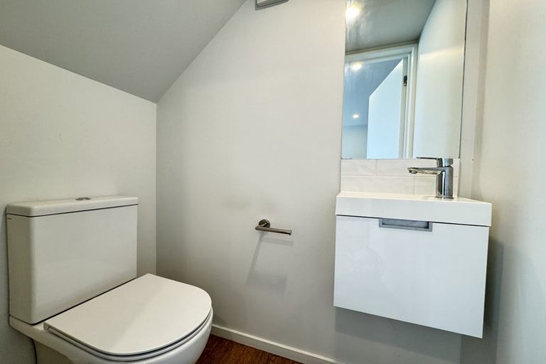 Photo of property in 5/6 Barrie Street, Addington, Christchurch, 8024