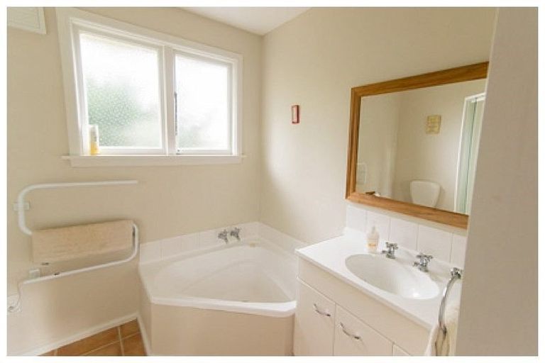 Photo of property in 17 Wendover Street, Bishopdale, Christchurch, 8053