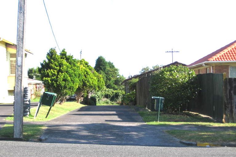 Photo of property in 1/17 Islington Avenue, New Lynn, Auckland, 0600