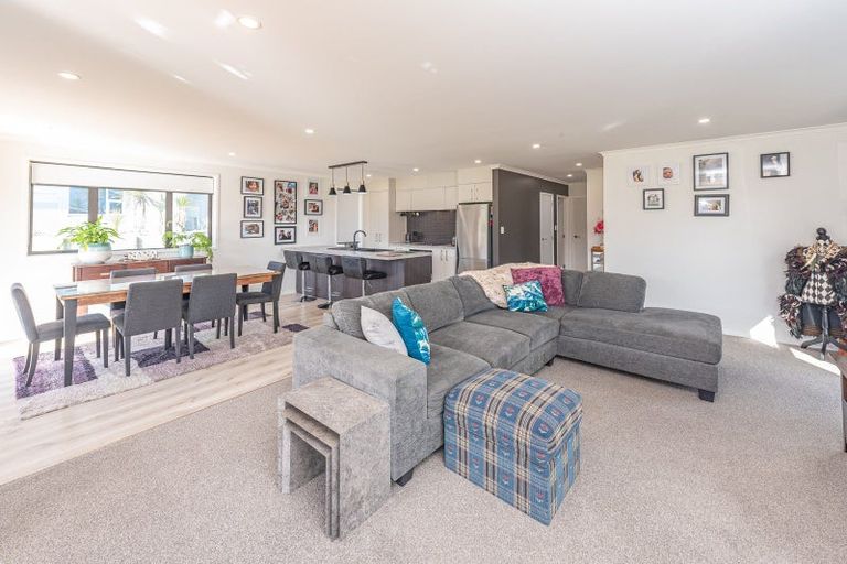 Photo of property in 31 Golf Vue Place, Castlecliff, Whanganui, 4501