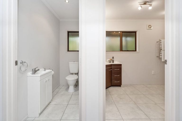 Photo of property in 5 Tieke Place, Horahora, Whangarei, 0110