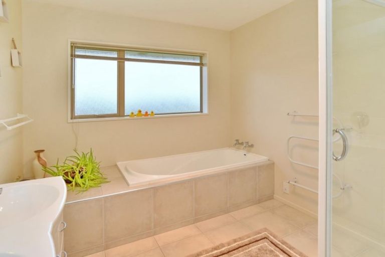 Photo of property in 12 Fergus Road, Loburn, Rangiora, 7472