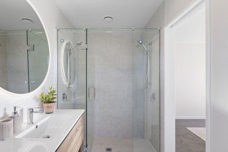 Photo of property in 26 Paradise Way, Halswell, Christchurch, 8025