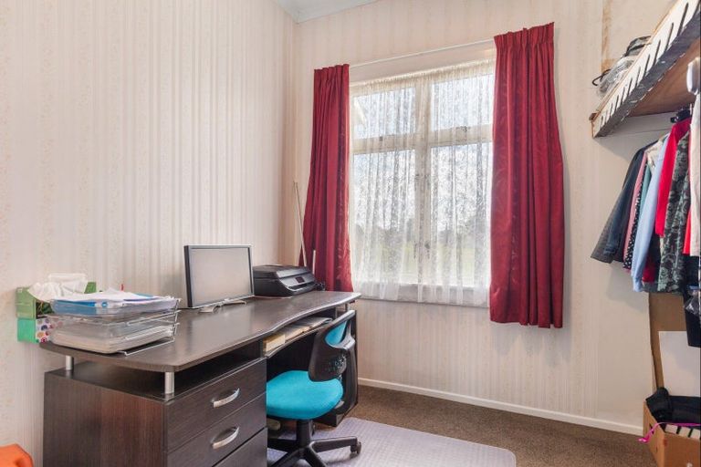 Photo of property in 128 Lindsay Road, Levin, 5510