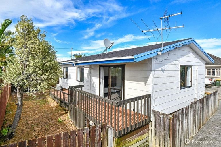 Photo of property in 2/9 Porchester Road, Papakura, 2110
