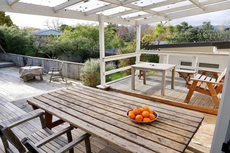 Photo of property in 11 Ruru Road, Otaihanga, Paraparaumu, 5036