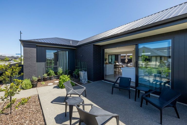 Photo of property in 27 Collier Drive, Halswell, Christchurch, 8025