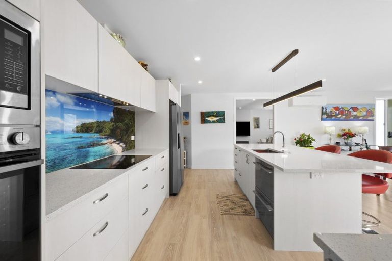 Photo of property in 6 Park Crescent, Mangawhai Heads, Mangawhai, 0505