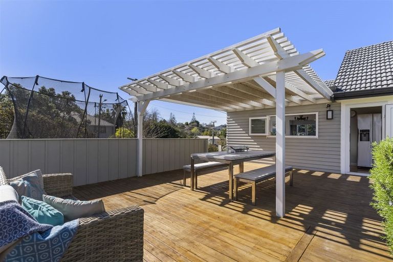 Photo of property in 75 Churchill Road, Cockle Bay, Auckland, 2014