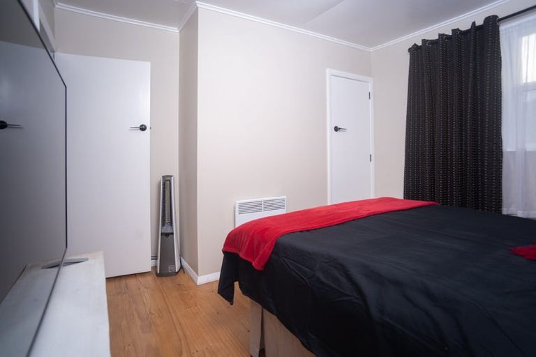 Photo of property in 16 Manchester Street, Patea, 4520