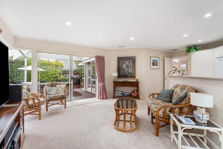 Photo of property in 19 Bronte Place, Somerville, Auckland, 2014