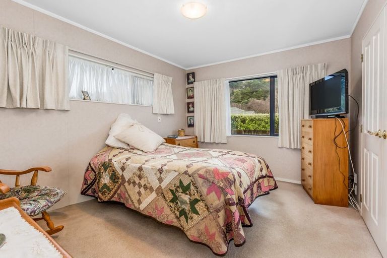 Photo of property in 11a Beauchamp Street, Tawa, Wellington, 5028