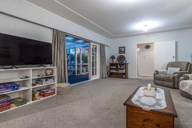 Photo of property in 74 Kennedy Drive, Levin, 5510