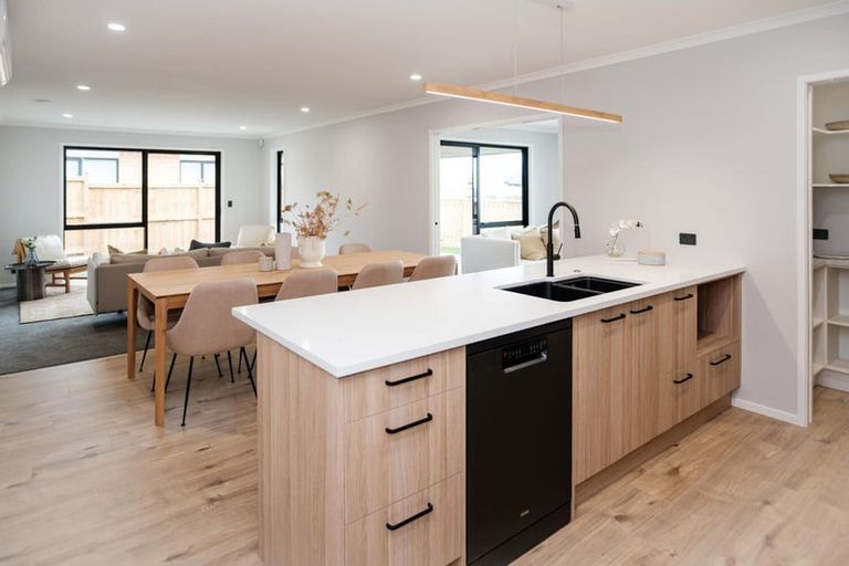 Photo of property in 6 Titchmarsh Lane, Pokeno, 2402