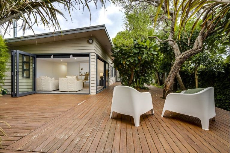 Photo of property in 6 Hall Street, Napier South, Napier, 4110