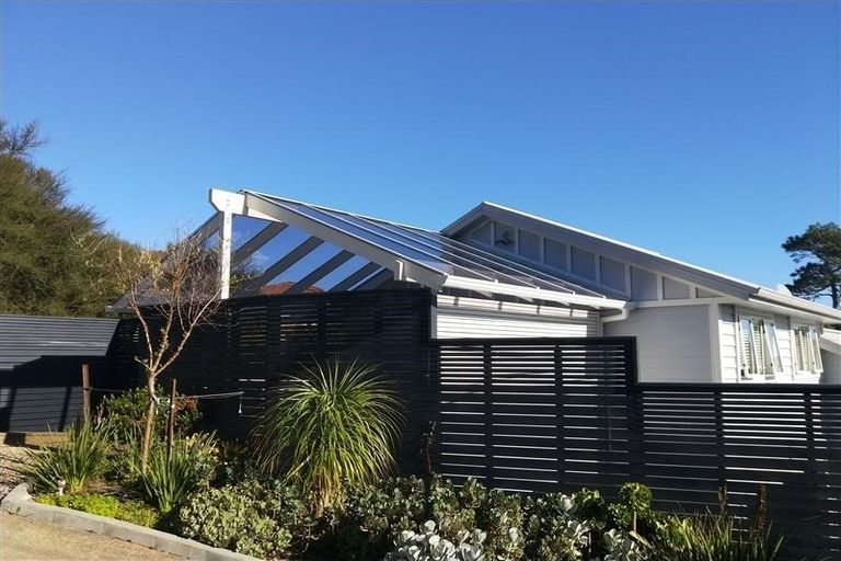Photo of property in 54e Birkdale Road, Birkdale, Auckland, 0626