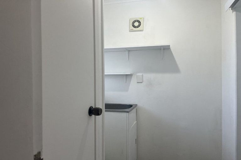 Photo of property in 24 Croydon Road, New Lynn, Auckland, 0600