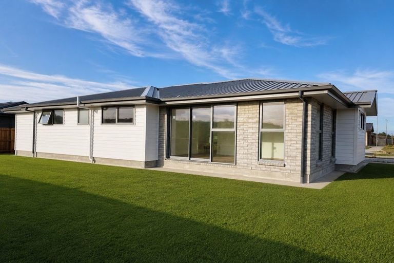Photo of property in 3 Kamahi Place, Tisbury, 9812