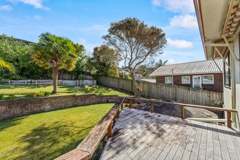 Photo of property in 17 Polkinghorne Drive, Manly, Whangaparaoa, 0930