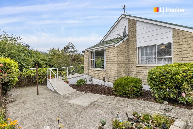 Photo of property in 2d Rennie Street, Green Island, Dunedin, 9018