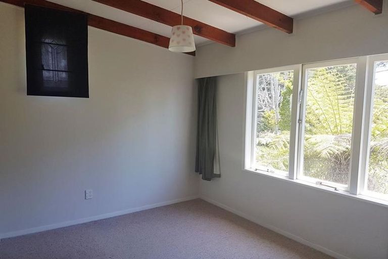 Photo of property in 213 Titirangi Road, Titirangi, Auckland, 0604