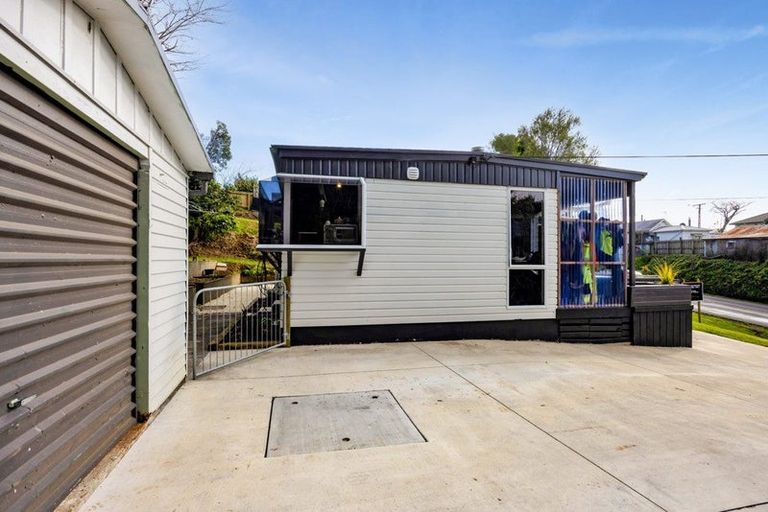 Photo of property in 1 Nikorima Street, Urenui, 4375