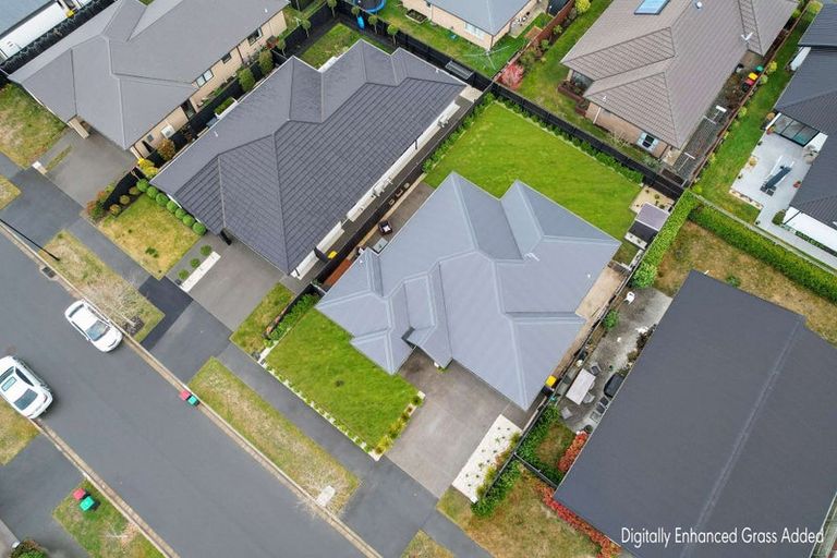 Photo of property in 14 Te Whariki Street, Marshland, Christchurch, 8083