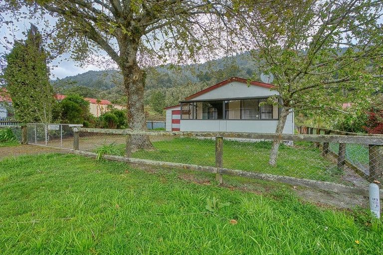 Photo of property in 43 Main Road, Harihari, 7884