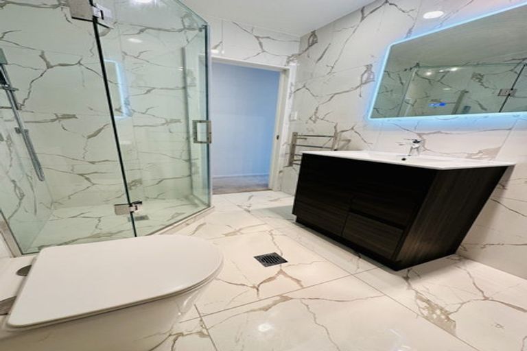 Photo of property in 51b Glendene Avenue, Glendene, Auckland, 0602