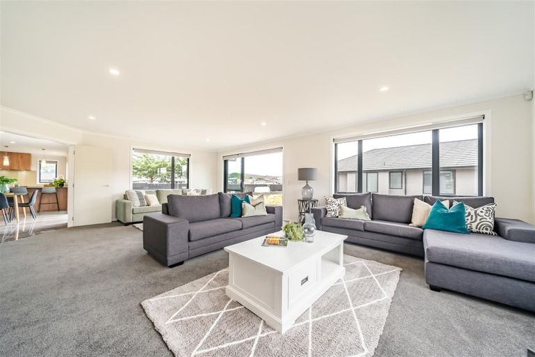 Photo of property in 37 Buddle Road, Wallaceville, Upper Hutt, 5018