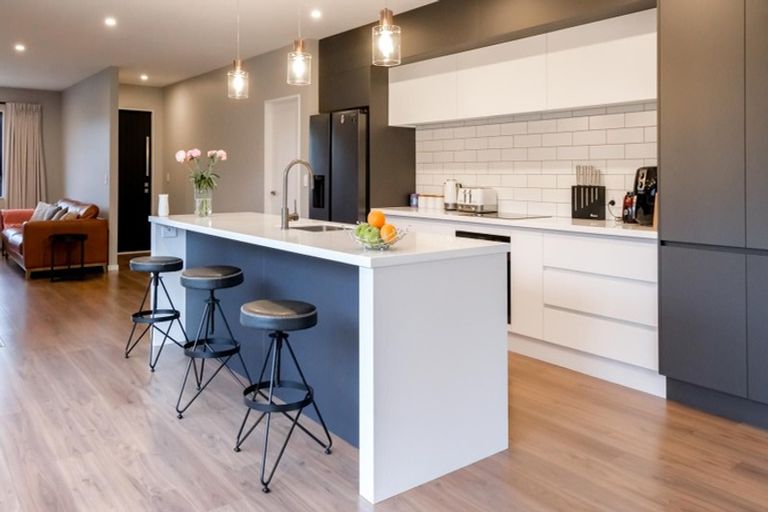 Photo of property in 19 Tara Crescent, Woodend, 7610