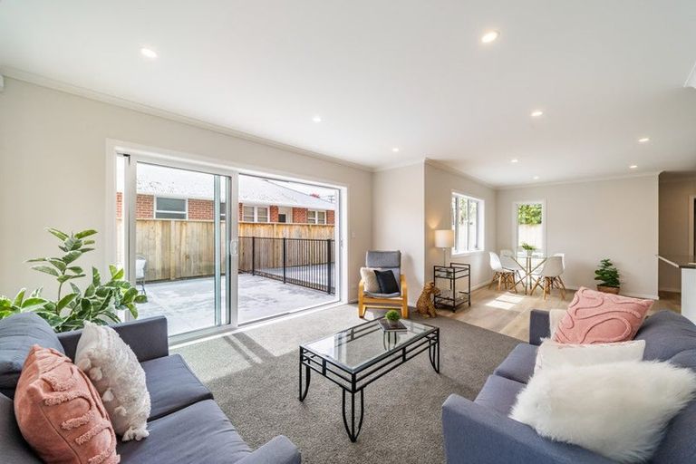 Photo of property in 11a Hall Grove, Ebdentown, Upper Hutt, 5018