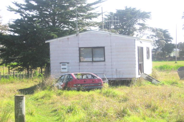 Photo of property in 26 West Coast Road, Te Kopuru, 0371