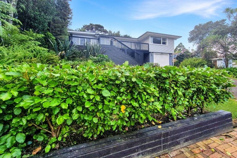 Photo of property in 102 Park Hill Road, Birkenhead, Auckland, 0626