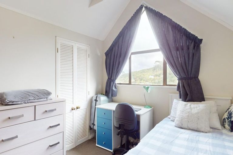 Photo of property in 51 David Crescent, Karori, Wellington, 6012