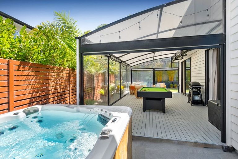 Photo of property in 24 Flavell Drive, Orewa, 0931