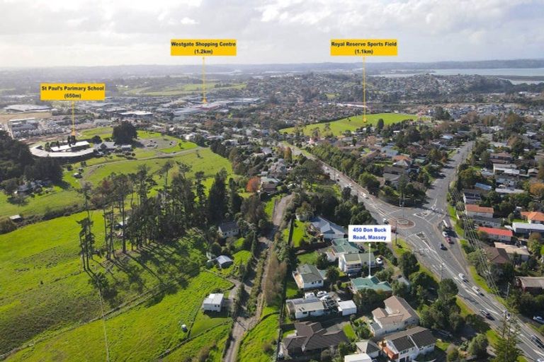 Photo of property in 450 Don Buck Road, Massey, Auckland, 0614