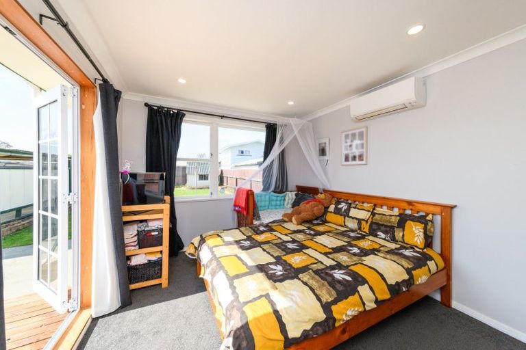 Photo of property in 27 Aspiring Avenue, Milson, Palmerston North, 4414