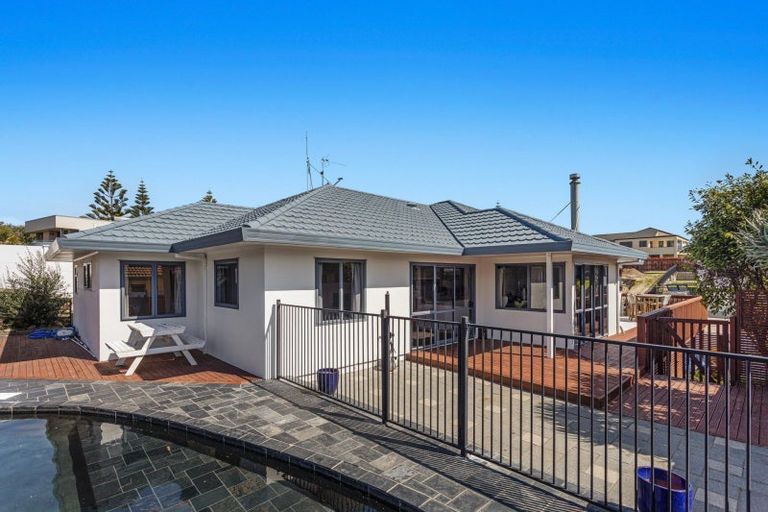 Photo of property in 12 Ocean View Road, Coastlands, Whakatane, 3120