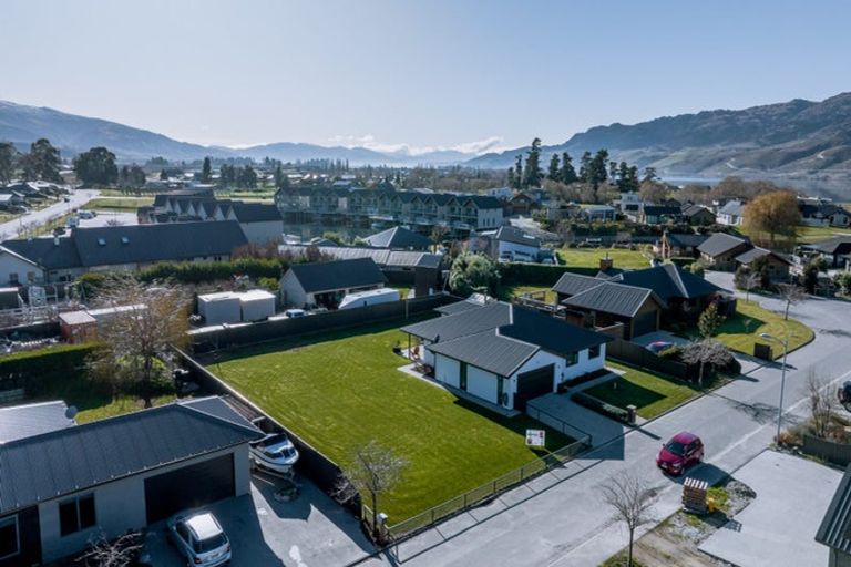 Photo of property in 51 Perriam Place, Mount Pisa, Cromwell, 9383