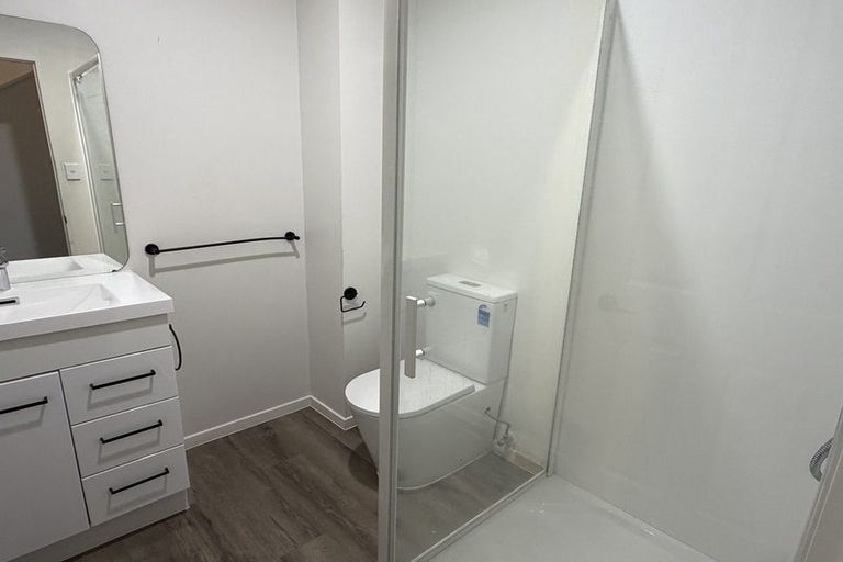 Photo of property in 2/1161 Victoria Street, Whitiora, Hamilton, 3200