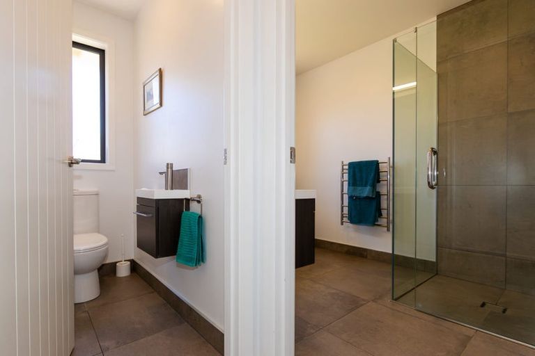 Photo of property in 690 Swamp Road, Puketapu, Napier, 4183