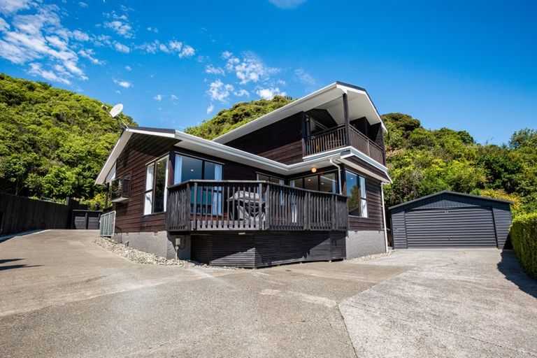 Photo of property in 103-105 Eskdale Road, Papakowhai, Porirua, 5024