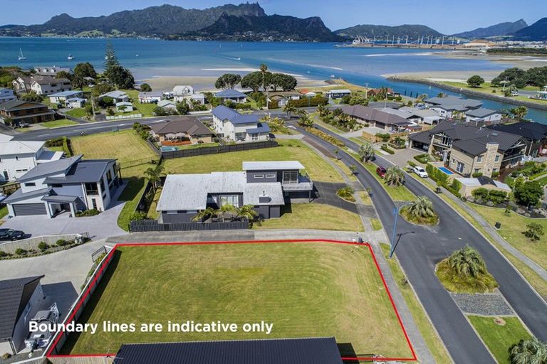 Photo of property in 12 Mariners Haven, One Tree Point, 0118